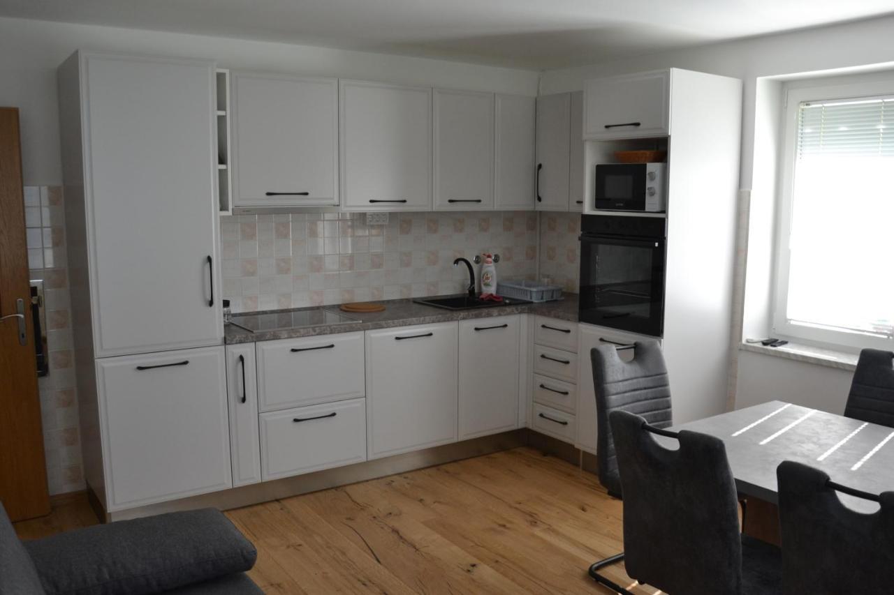 Apartma Ob Potoku Luče Eksteriør bilde